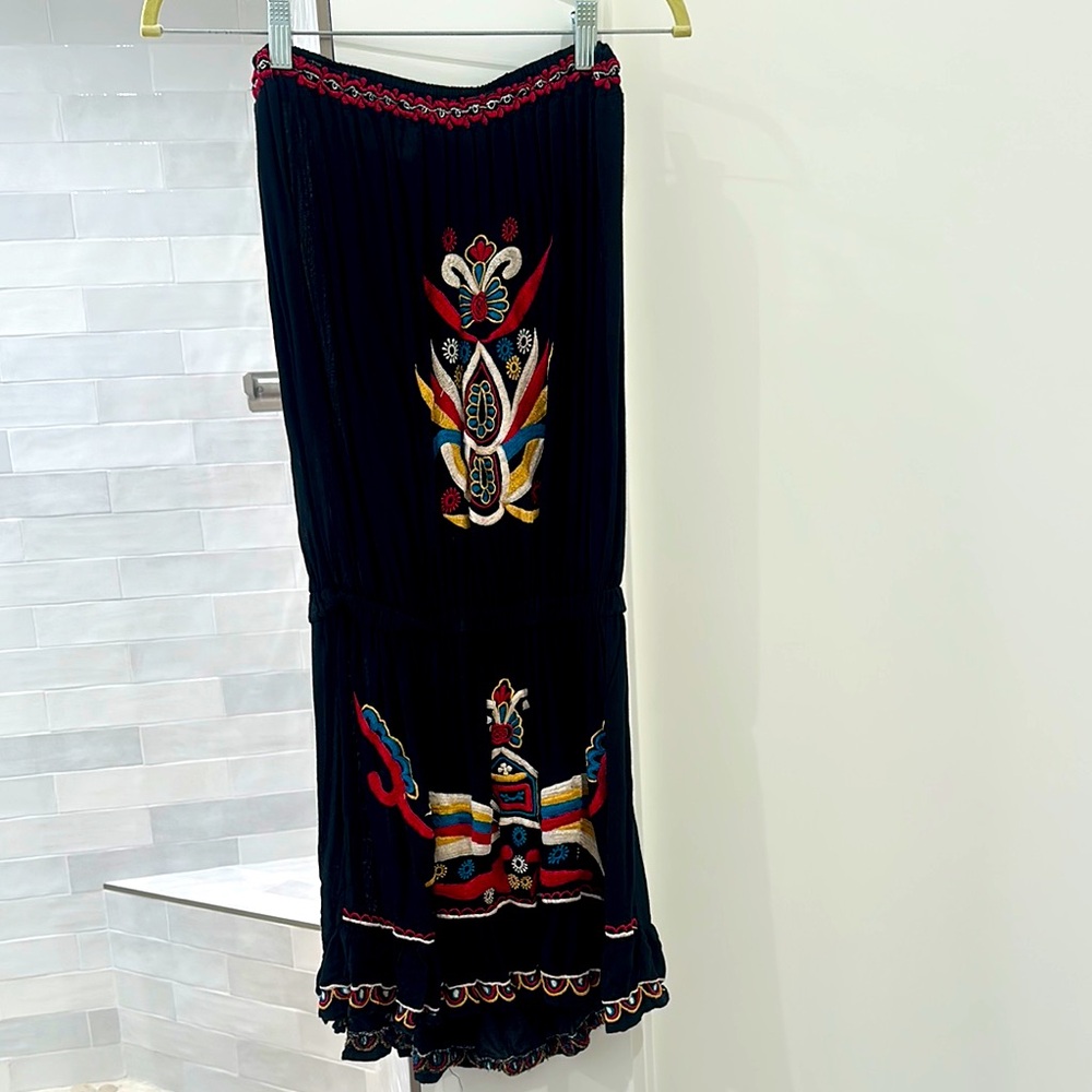 Bali Queen Embroidered Black Strapless Dress Size M/L